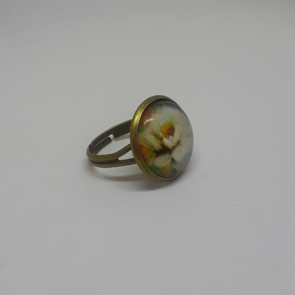 Flower ring - Picture 2 of 2